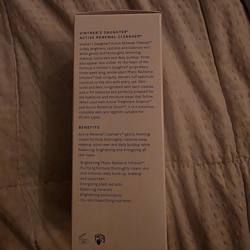 Vintner's Daughter Active Renewal Cleanser - Picture 4 of 5